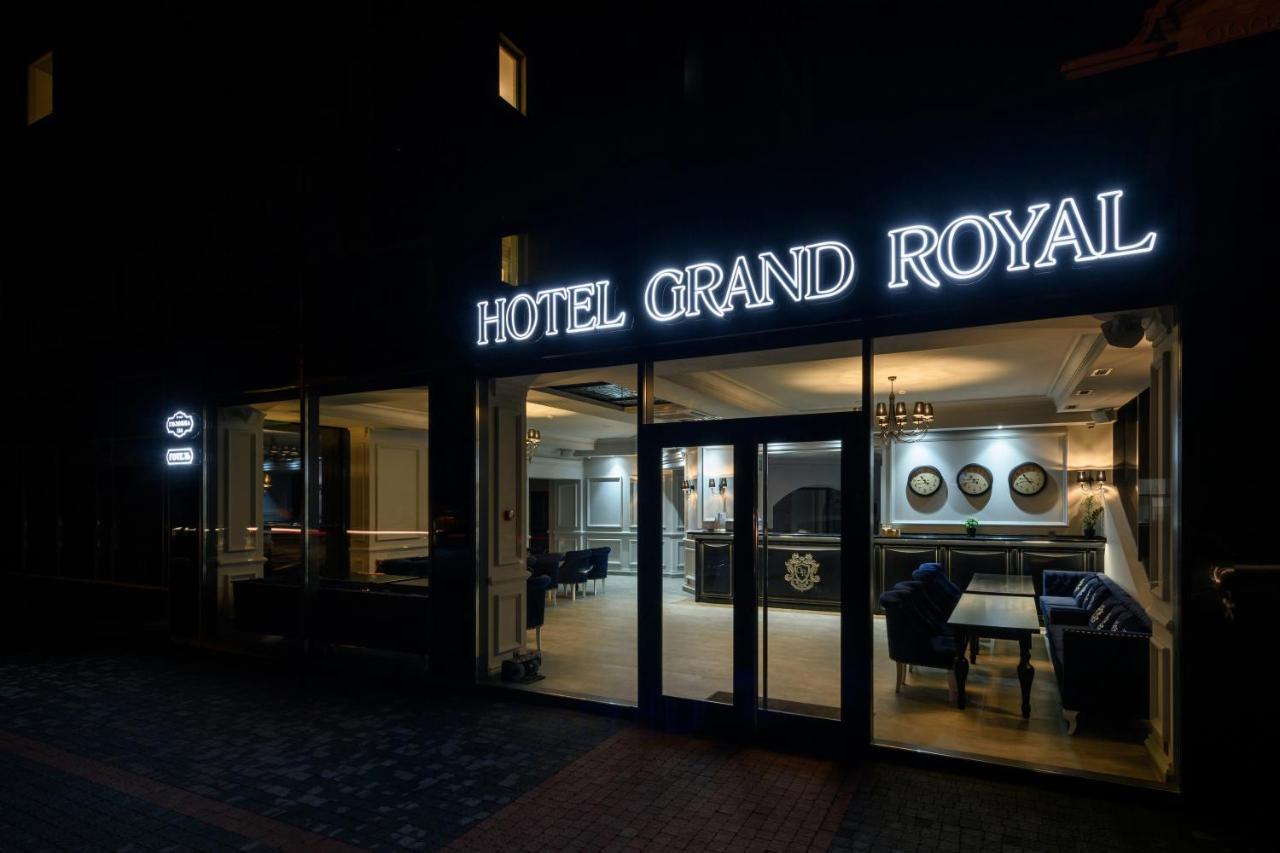 Hotel Grand Royal Chernivtsi Exterior foto